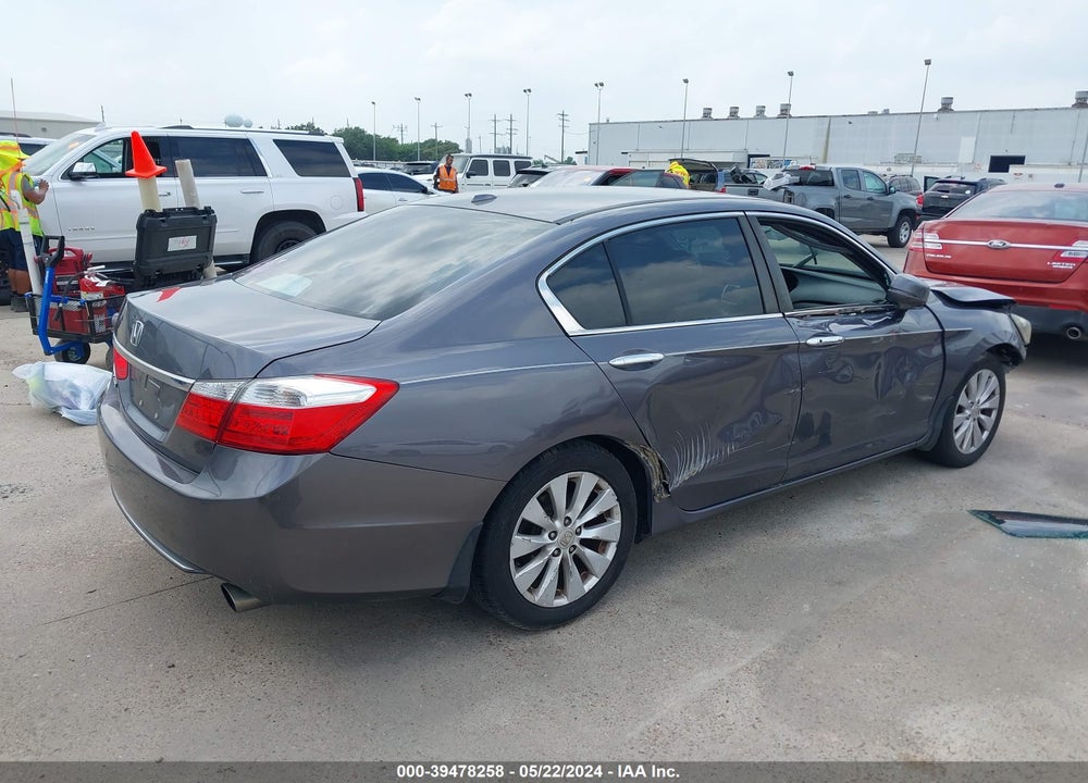 2015 HONDA ACCORD EX-L VIN: 1HGCR2F82FA012215