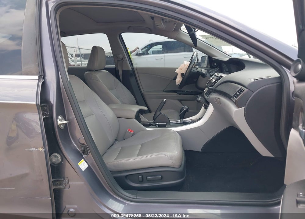 2015 HONDA ACCORD EX-L VIN: 1HGCR2F82FA012215