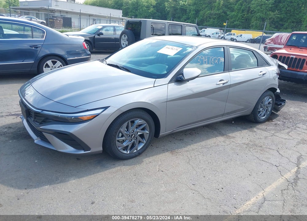 2024 HYUNDAI ELANTRA SEL VIN: KMHLM4DG9RU653427