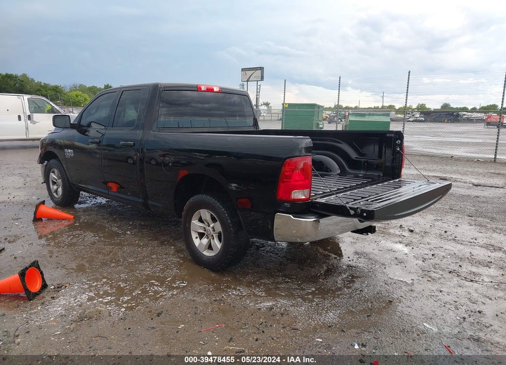 2019 RAM 1500 CLASSIC TRADESMAN QUAD CAB 4X2 6'4 BOX VIN: 1C6RR6FG3KS674856