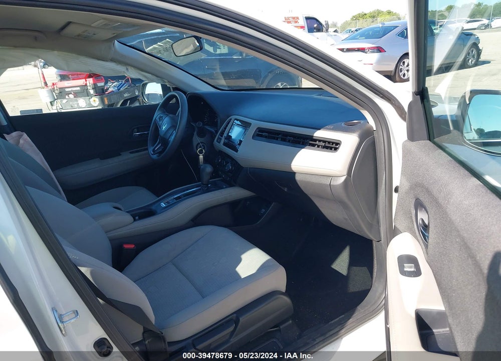 2022 HONDA HR-V 2WD LX VIN: 3CZRU5H34NM718415