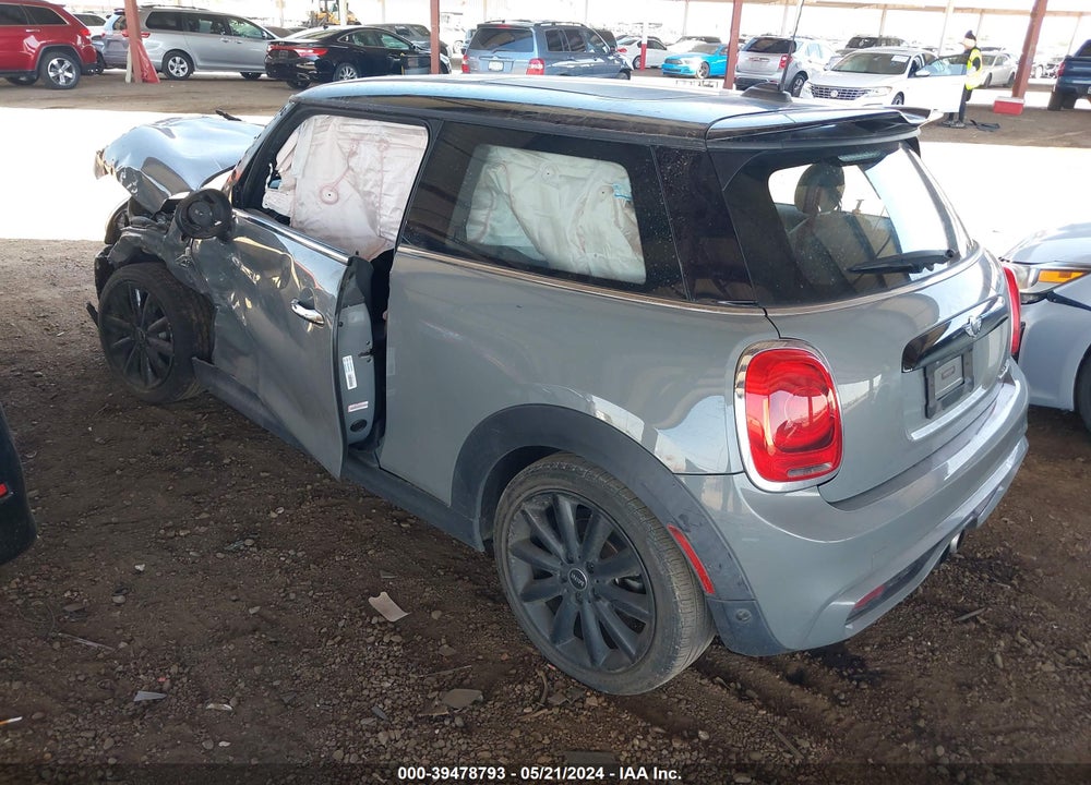 2016 MINI HARDTOP COOPER S VIN: WMWXP7C51G3B33966