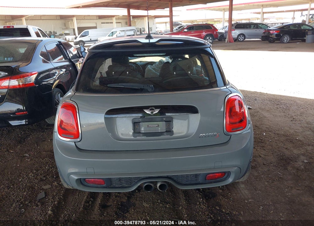 2016 MINI HARDTOP COOPER S VIN: WMWXP7C51G3B33966