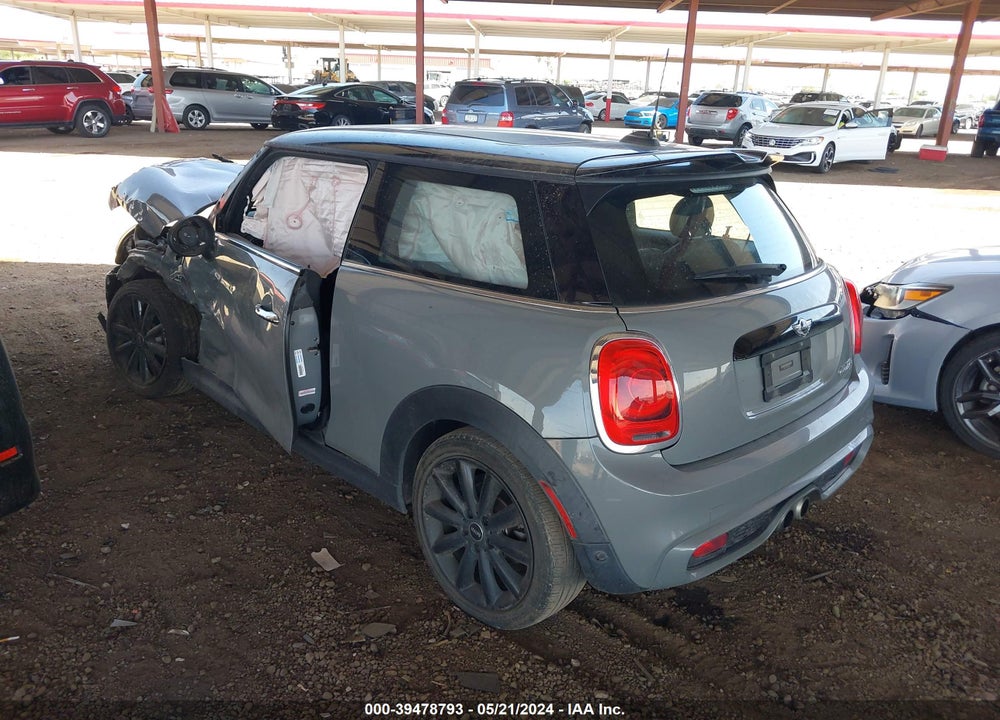 2016 MINI HARDTOP COOPER S VIN: WMWXP7C51G3B33966