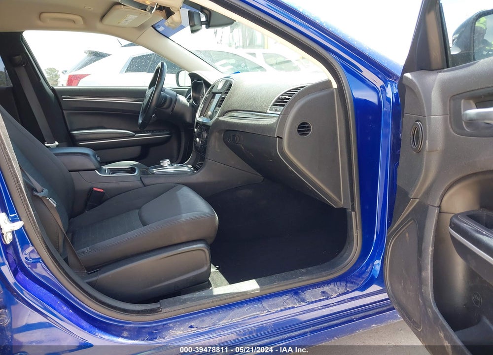 2019 CHRYSLER 300 TOURING VIN: 2C3CCAAG3KH614355