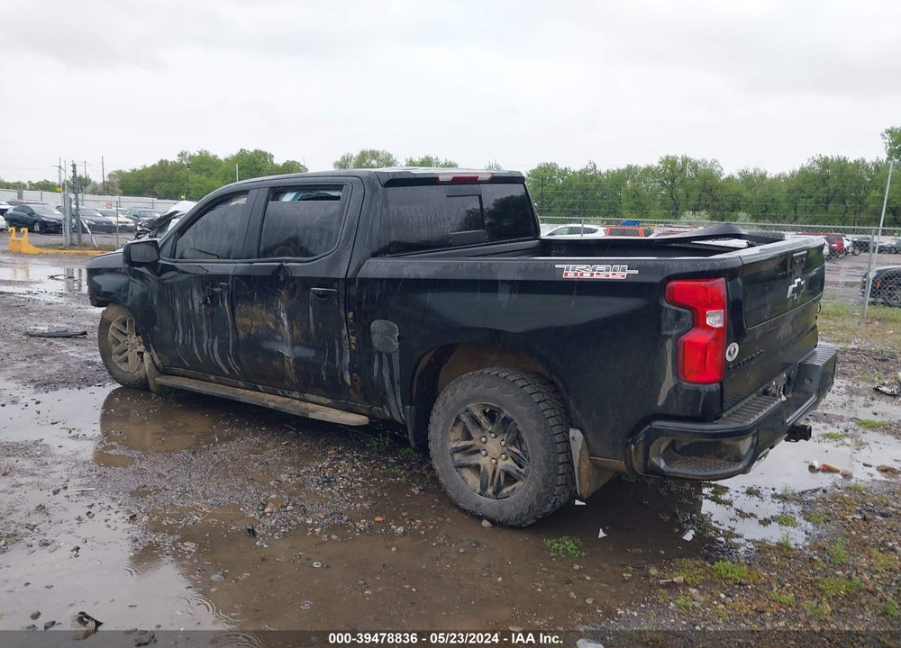 2024 CHEVROLET SILVERADO 1500 4WD SHORT BED LT TRAIL BOSS VIN: 3GCUDFE87RG181243