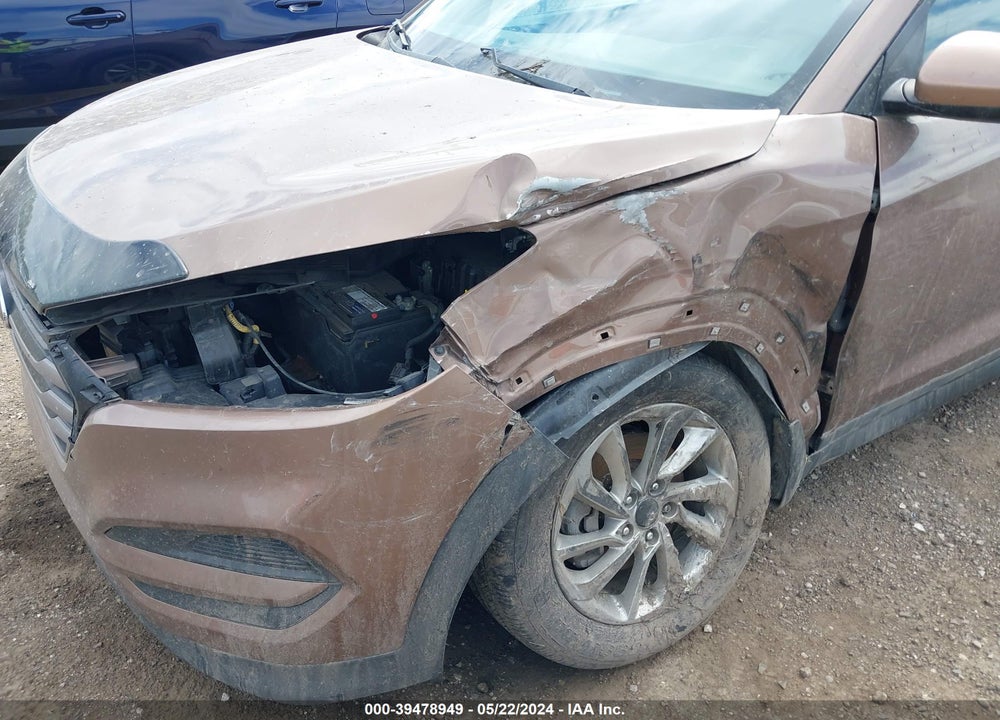 2016 HYUNDAI TUCSON SE VIN: KM8J23A46GU206391