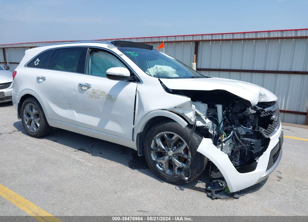 2016 KIA SORENTO 3.3L SX VIN: 5XYPK4A58GG073552
