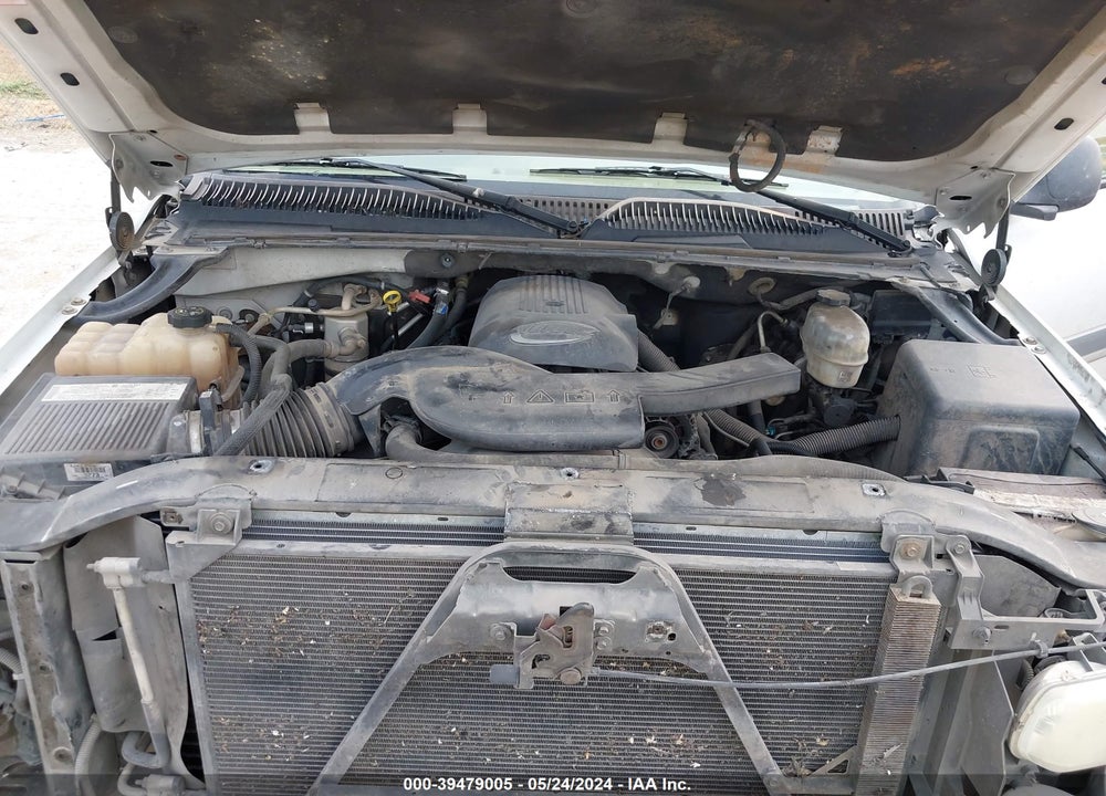 2004 CHEVROLET SUBURBAN 1500 LS VIN: 3GNEC16Z04G206954