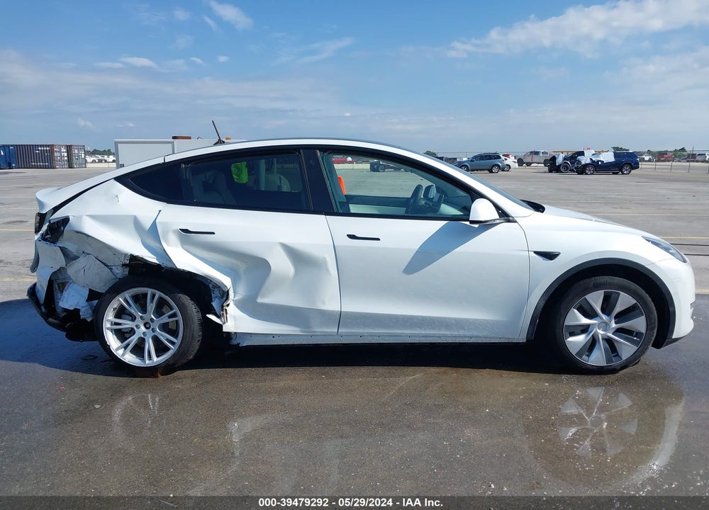 2021 TESLA MODEL Y LONG RANGE DUAL MOTOR ALL-WHEEL DRIVE VIN: 5YJYGDEE5MF299857