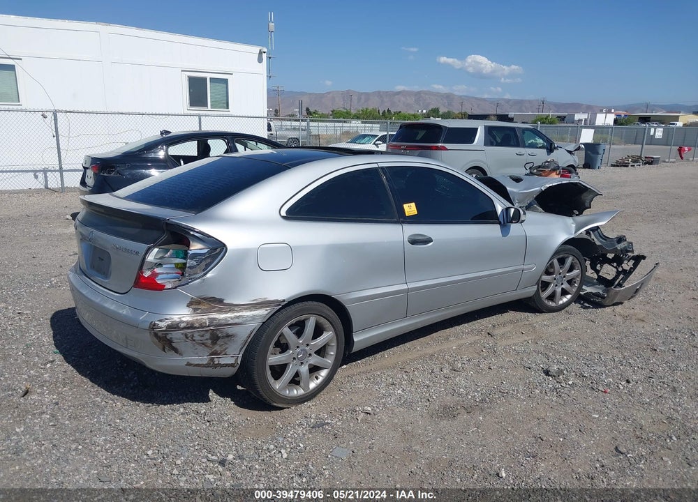 2004 MERCEDES-BENZ C 230 KOMPRESSOR SPORT VIN: WDBRN40J54A590896