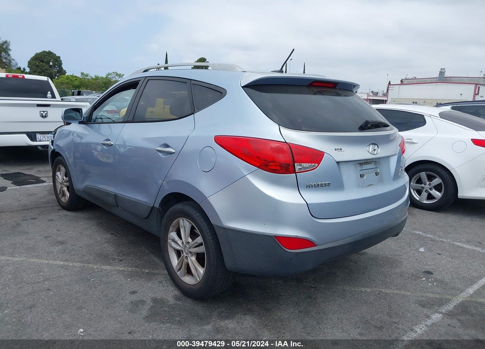 2011 HYUNDAI TUCSON GLS VIN: KM8JU3ACXBU205982