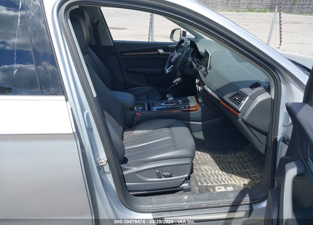 2018 AUDI Q5 VIN: WA1BNAFY9J2104001
