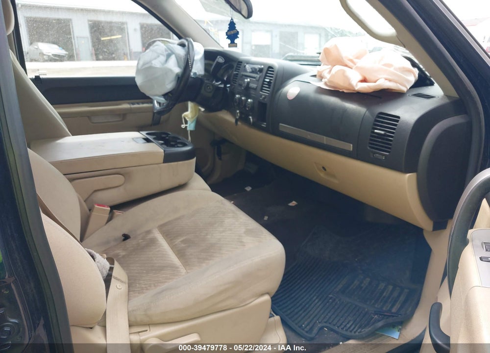 2011 CHEVROLET SILVERADO 1500 VIN: 3GCPCSEA1BG300194