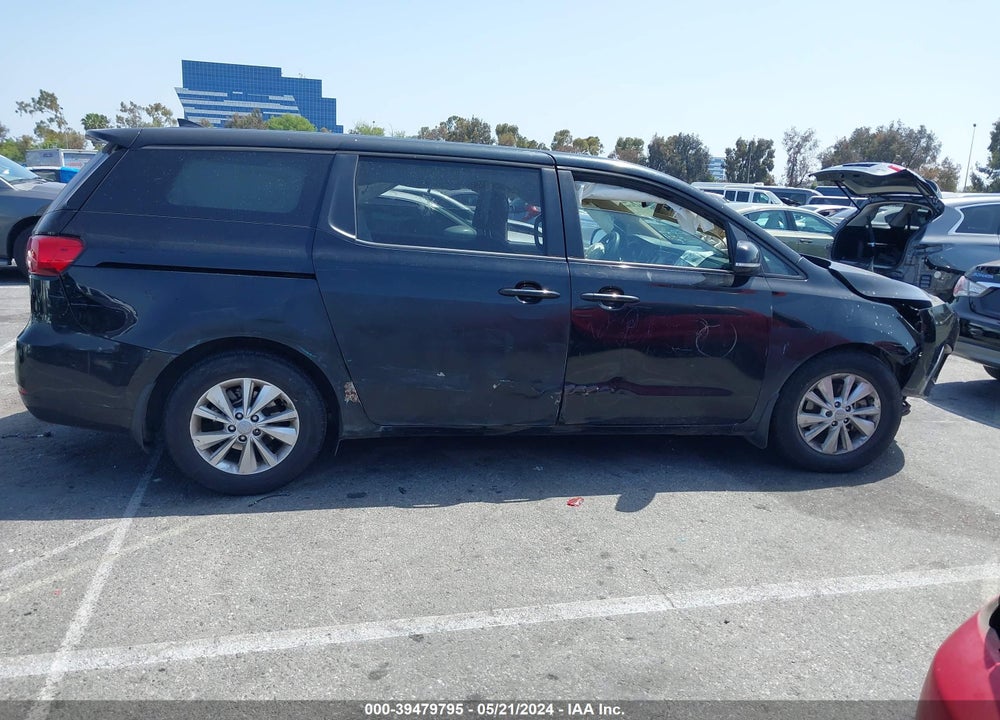 2018 KIA SEDONA LX VIN: KNDMB5C12J6365758
