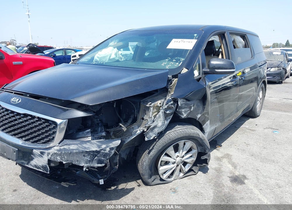 2018 KIA SEDONA LX VIN: KNDMB5C12J6365758