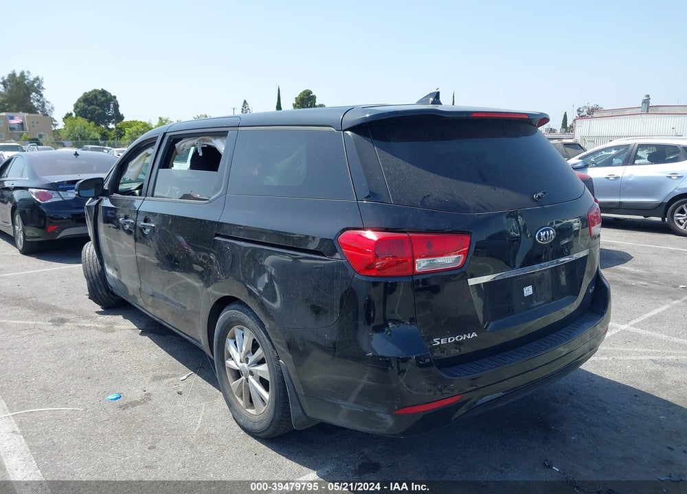 2018 KIA SEDONA LX VIN: KNDMB5C12J6365758