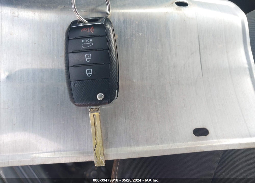 2016 KIA SOUL VIN: KNDJN2A26G7293373