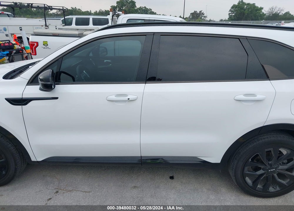 2022 KIA SORENTO SX VIN: 5XYRK4LF4NG148579