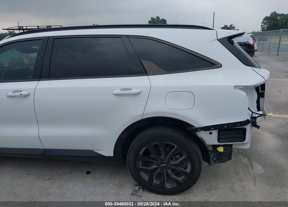 2022 KIA SORENTO SX VIN: 5XYRK4LF4NG148579