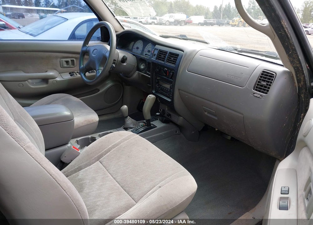 2001 TOYOTA TACOMA BASE V6 VIN: 5TEWN72N71Z866647