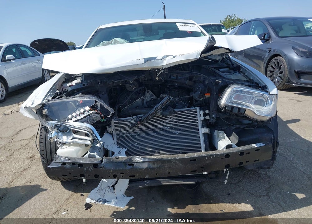 2020 CHRYSLER 300 LIMITED VIN: 2C3CCAEG8LH115496