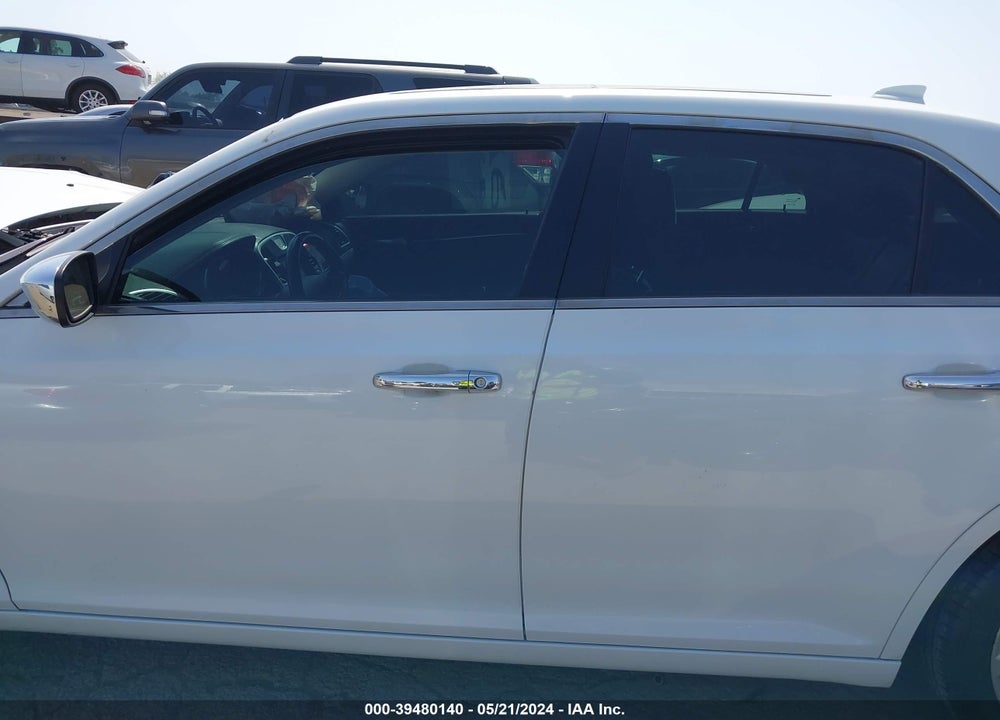 2020 CHRYSLER 300 LIMITED VIN: 2C3CCAEG8LH115496