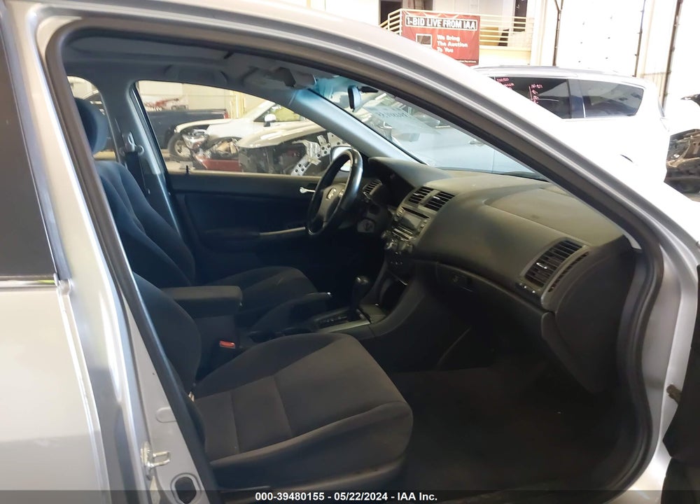 2003 HONDA ACCORD 2.4 EX VIN: JHMCM56673C055251