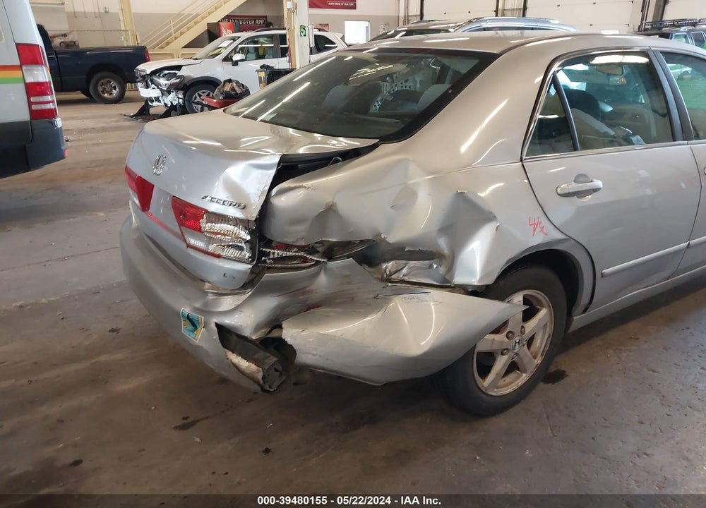 2003 HONDA ACCORD 2.4 EX VIN: JHMCM56673C055251