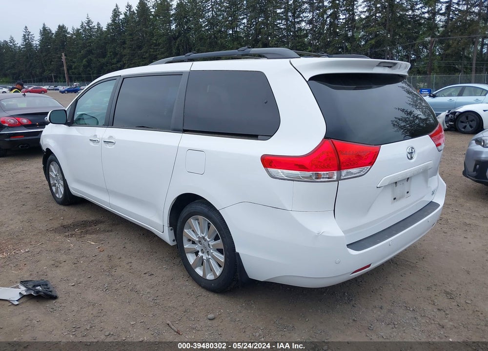2013 TOYOTA SIENNA XLE 7 PASSENGER VIN: 5TDDK3DC8DS059687