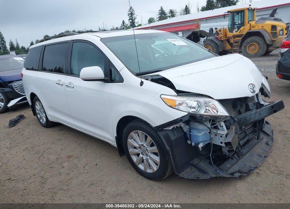 2013 TOYOTA SIENNA XLE 7 PASSENGER VIN: 5TDDK3DC8DS059687