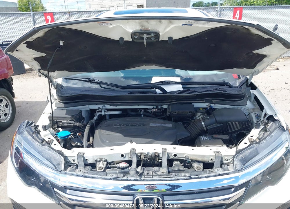 2018 HONDA PILOT EX-L VIN: 5FNYF6H5XJB060293