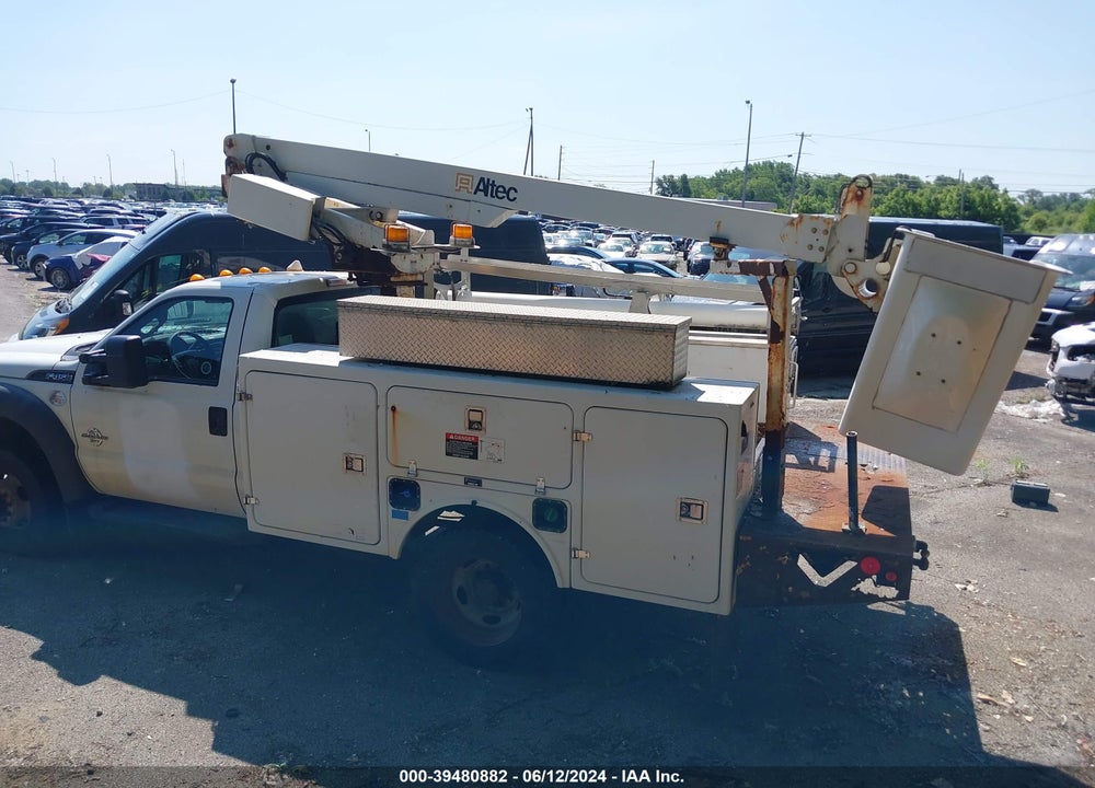 2011 FORD F-450 CHASSIS XL VIN: 1FDUF4GT1BEC47620