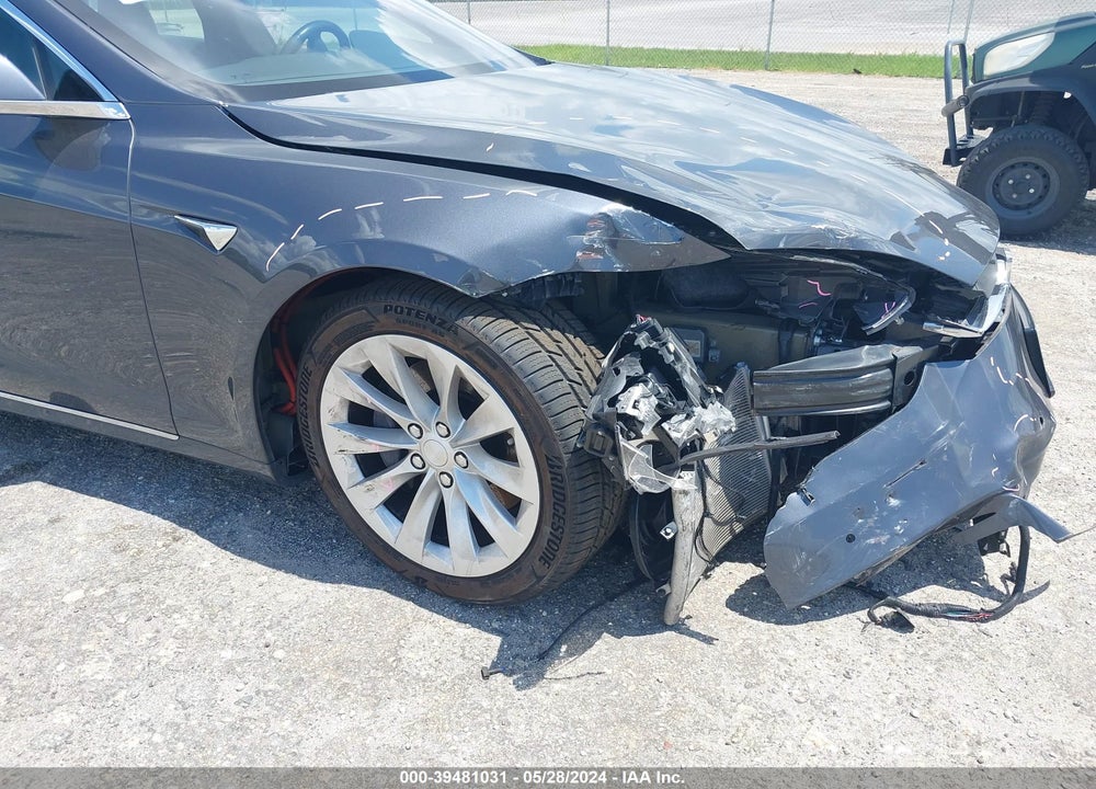 2018 TESLA MODEL S 100D/75D/P100D VIN: 5YJSA1E27JF266415