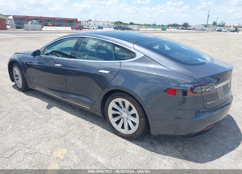 2018 TESLA MODEL S 100D/75D/P100D VIN: 5YJSA1E27JF266415