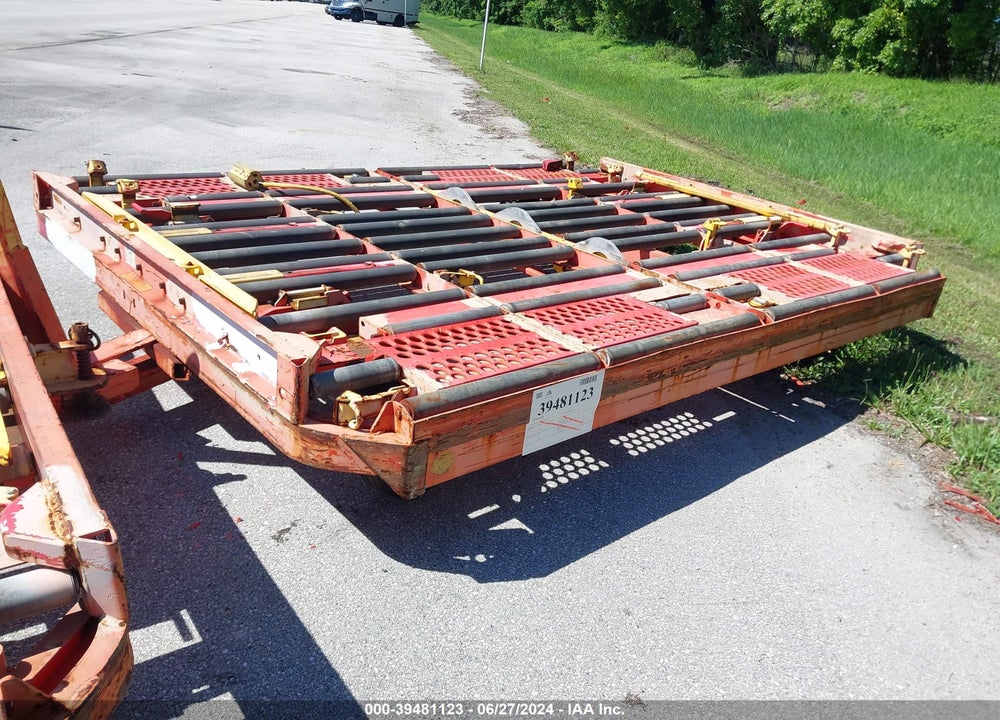 2003 EQUIPMENT GSE A05165D VIN: 00000000000165282