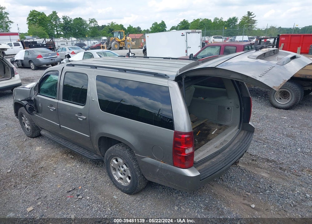 2008 CHEVROLET SUBURBAN 1500 LT VIN: 1GNFK16358R142810