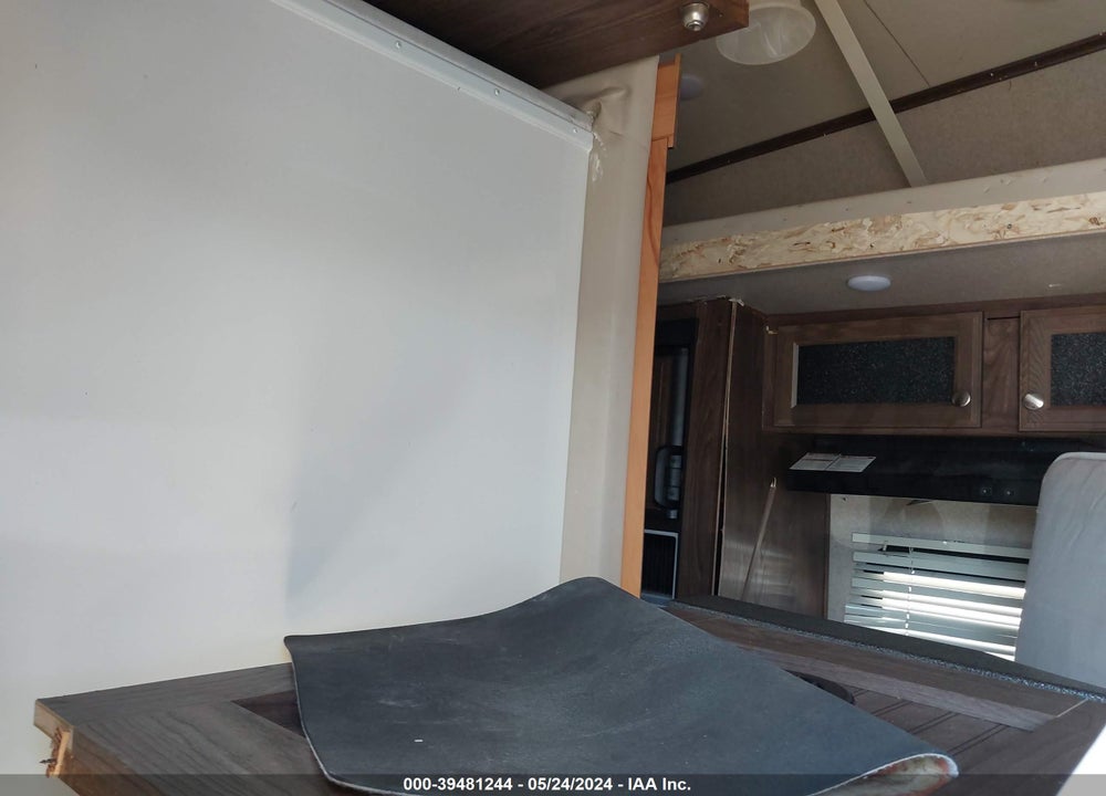 2017 ROCKWOOD OTHER VIN: 4X4FRLE2XH1874299