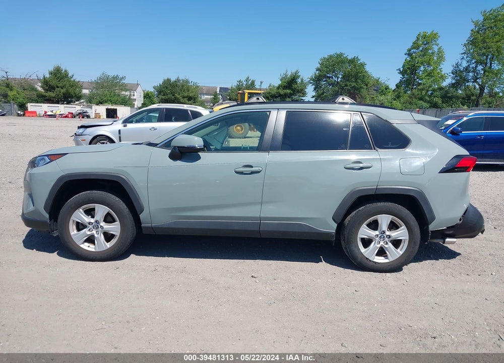 2019 TOYOTA RAV4 XLE VIN: JTMP1RFV4KD516411