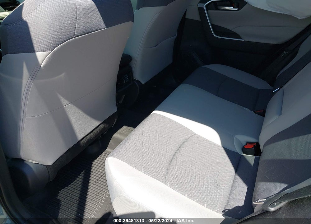 2019 TOYOTA RAV4 XLE VIN: JTMP1RFV4KD516411