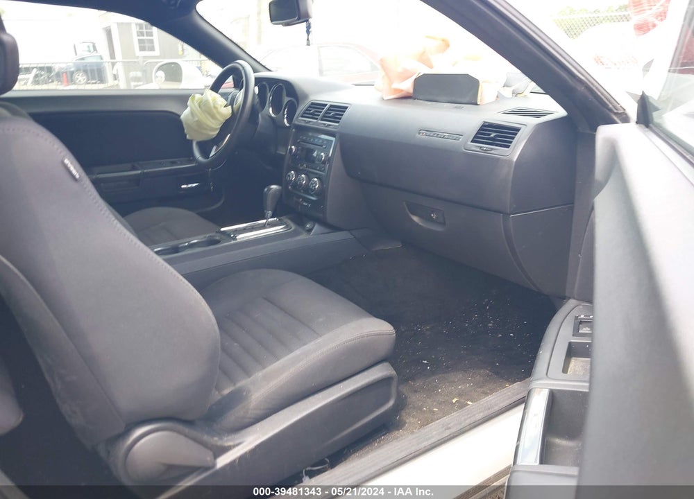 2013 DODGE CHALLENGER SXT VIN: 2C3CDYAG5DH632767