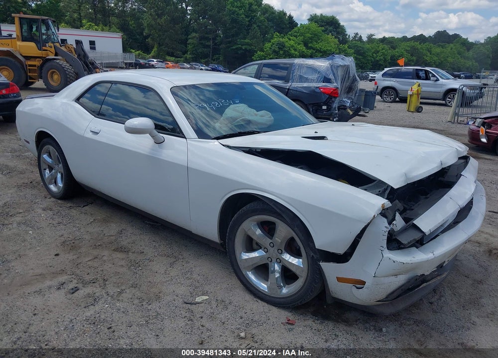 2013 DODGE CHALLENGER SXT VIN: 2C3CDYAG5DH632767