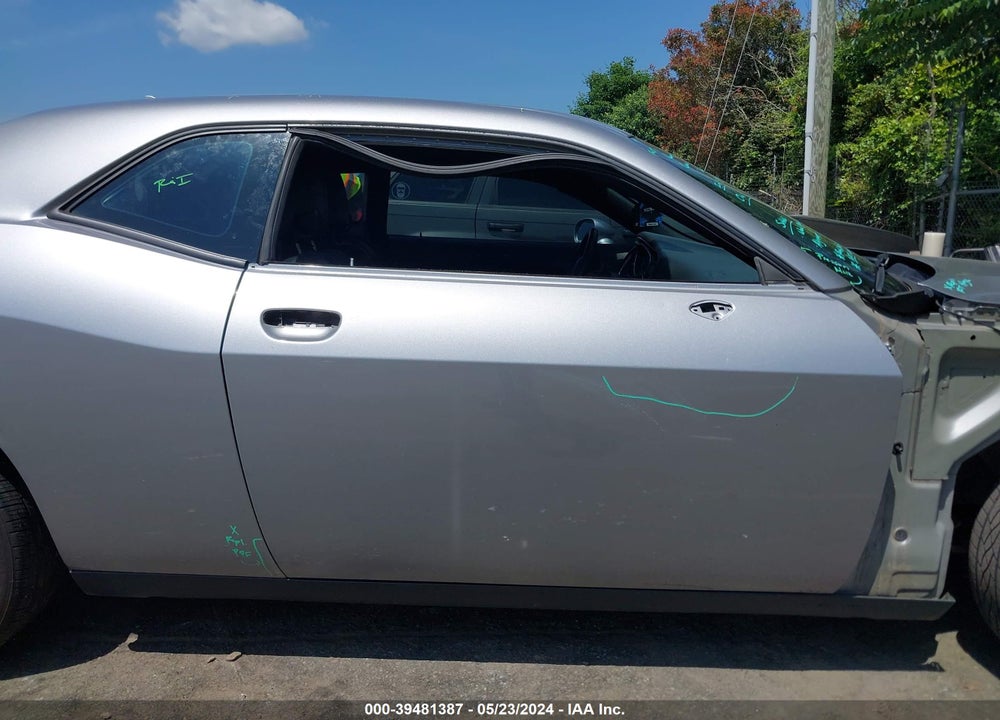 2018 DODGE CHALLENGER SXT PLUS VIN: 2C3CDZAG4JH258542