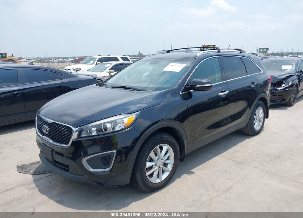 2016 KIA SORENTO 3.3L LX VIN: 5XYPG4A52GG085195