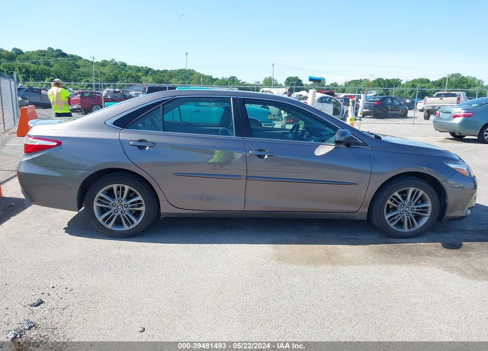 2017 TOYOTA CAMRY SE VIN: 4T1BF1FK5HU437465