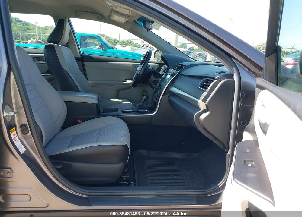 2017 TOYOTA CAMRY SE VIN: 4T1BF1FK5HU437465