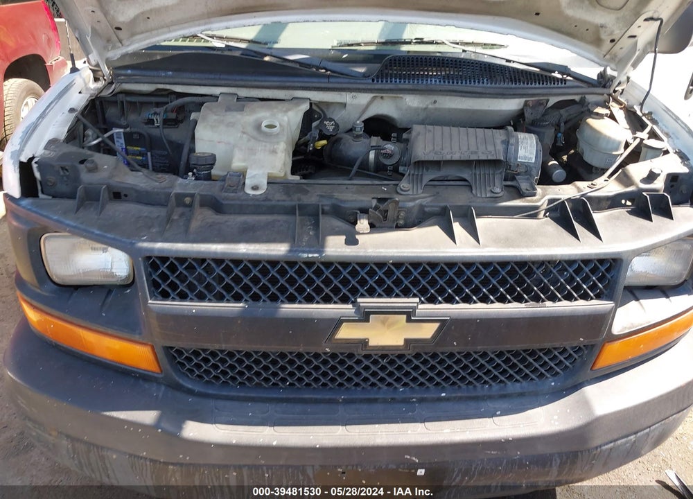 2004 CHEVROLET EXPRESS VIN: 1GCFG15X741176528