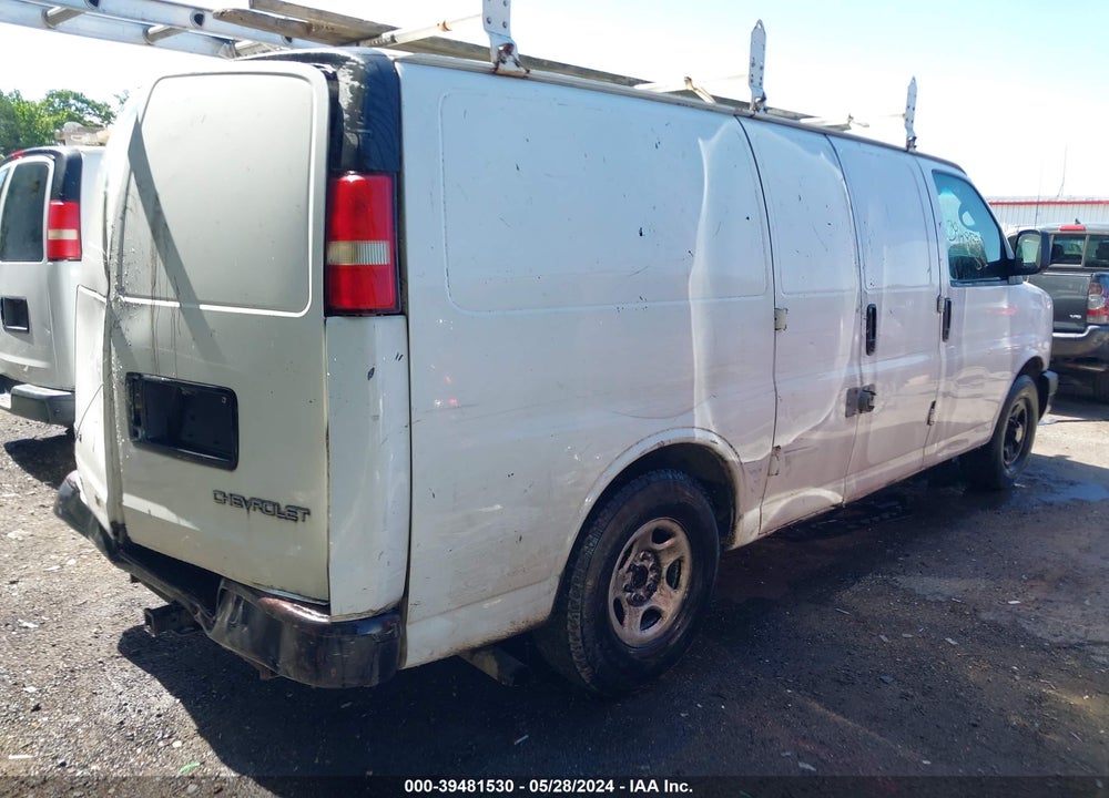 2004 CHEVROLET EXPRESS VIN: 1GCFG15X741176528
