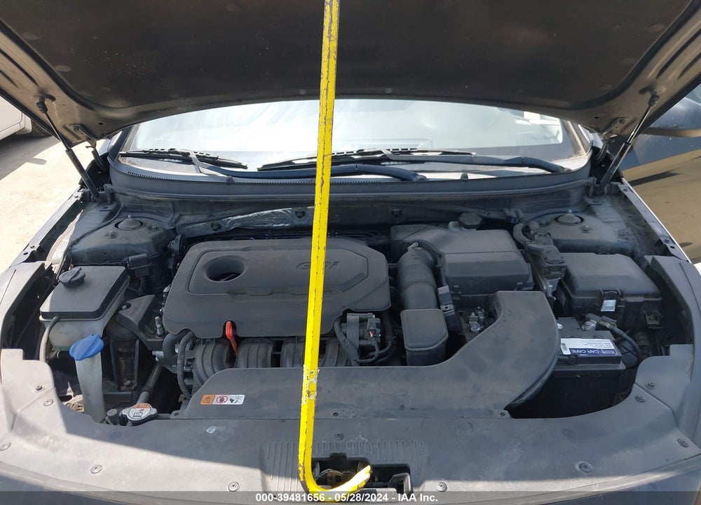 2015 HYUNDAI SONATA SE VIN: 5NPE24AF7FH093928
