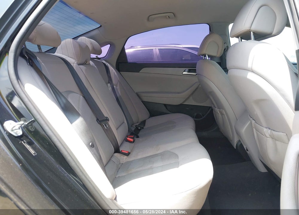 2015 HYUNDAI SONATA SE VIN: 5NPE24AF7FH093928